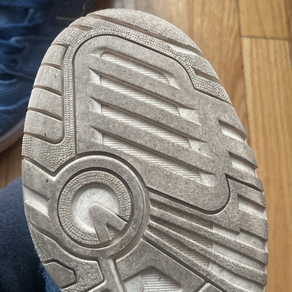 *WORN, LIKE NEW. NO BOX* NEW BALANCE 550 - Picture 4 of 6